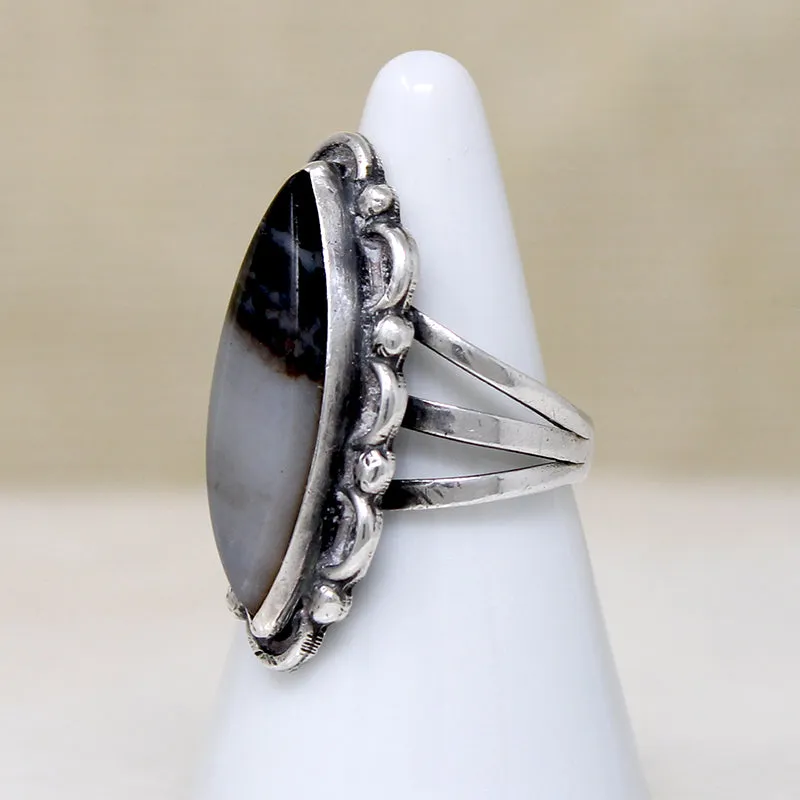 Banded Black & Gray Agate in Scalloped Sterling Ring