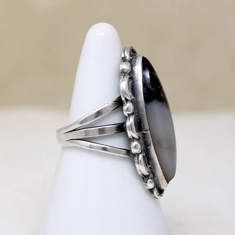 Banded Black & Gray Agate in Scalloped Sterling Ring