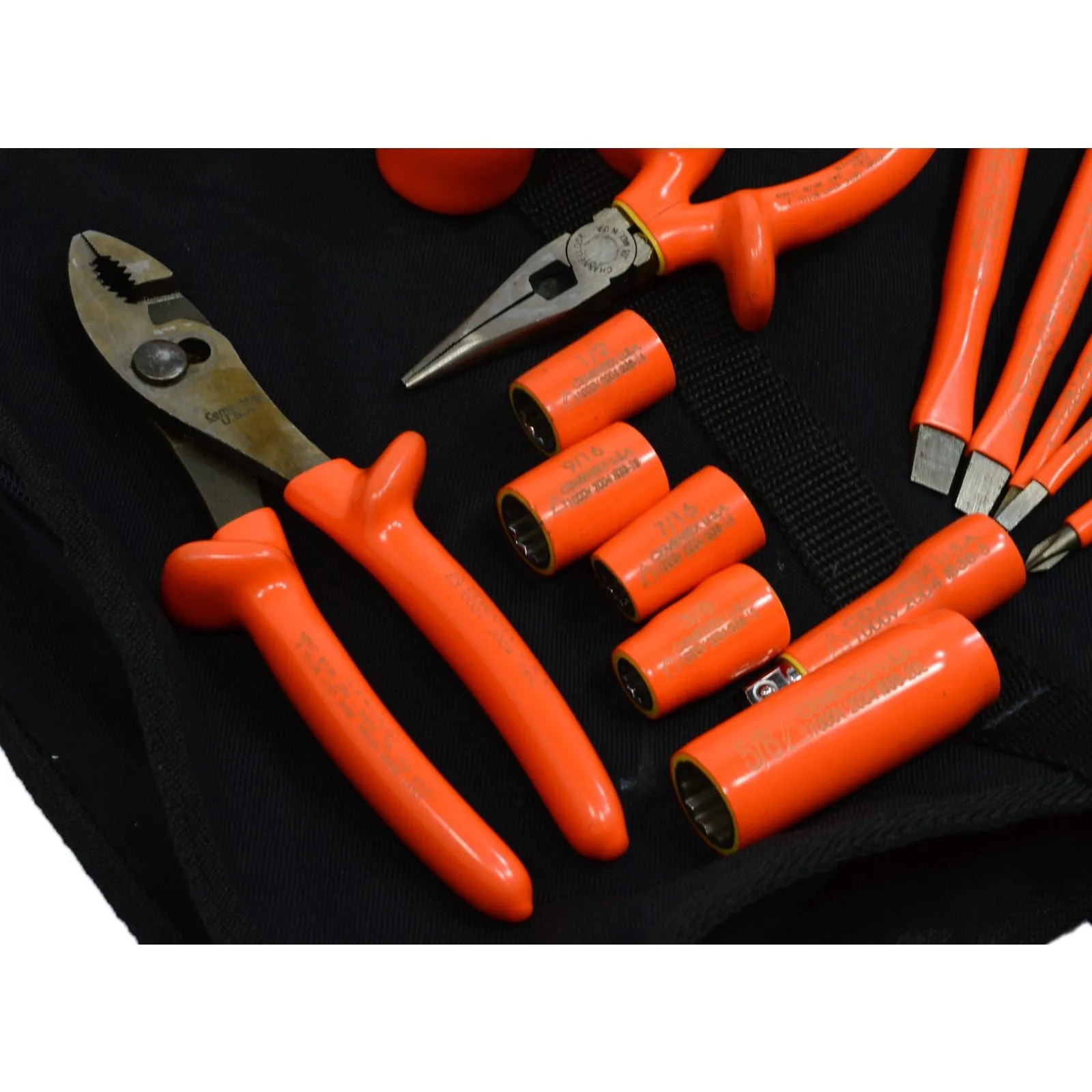 Briefly Used CEMENTEX INSULATED TOOL SET of 16 Electrician Tools in CANVAS BAG!